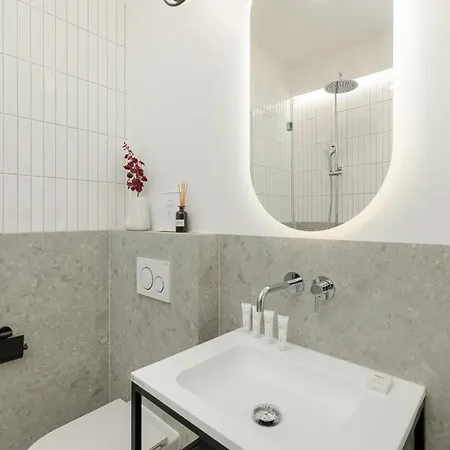 Minimalist Bright Kopernika Near Old Town In By Renters