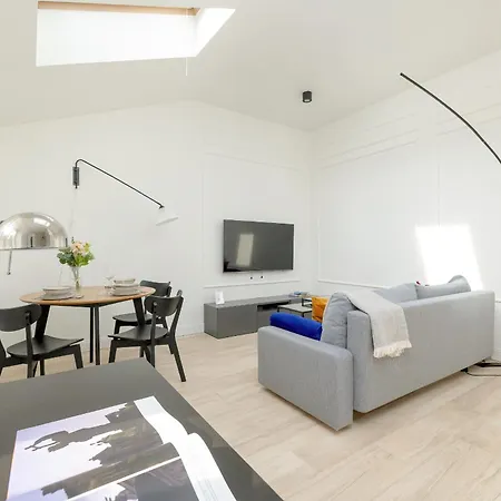 Minimalist Bright Kopernika Near Old Town In By Renters Apartment Poznan