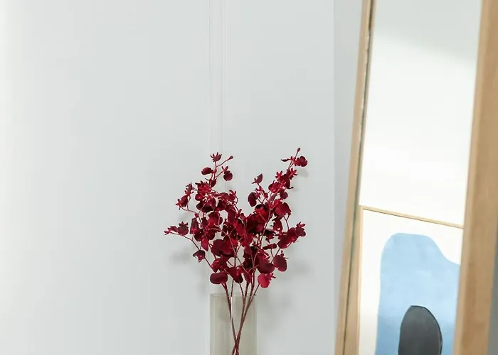 Minimalist Bright Kopernika Near Old Town In By Renters * Poznan